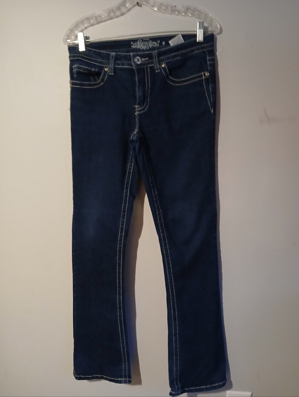 Revolt Ladies Blue Jeans. Size 6.